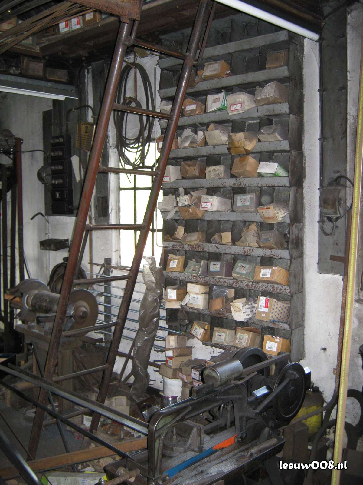 2010 - 20100524164337