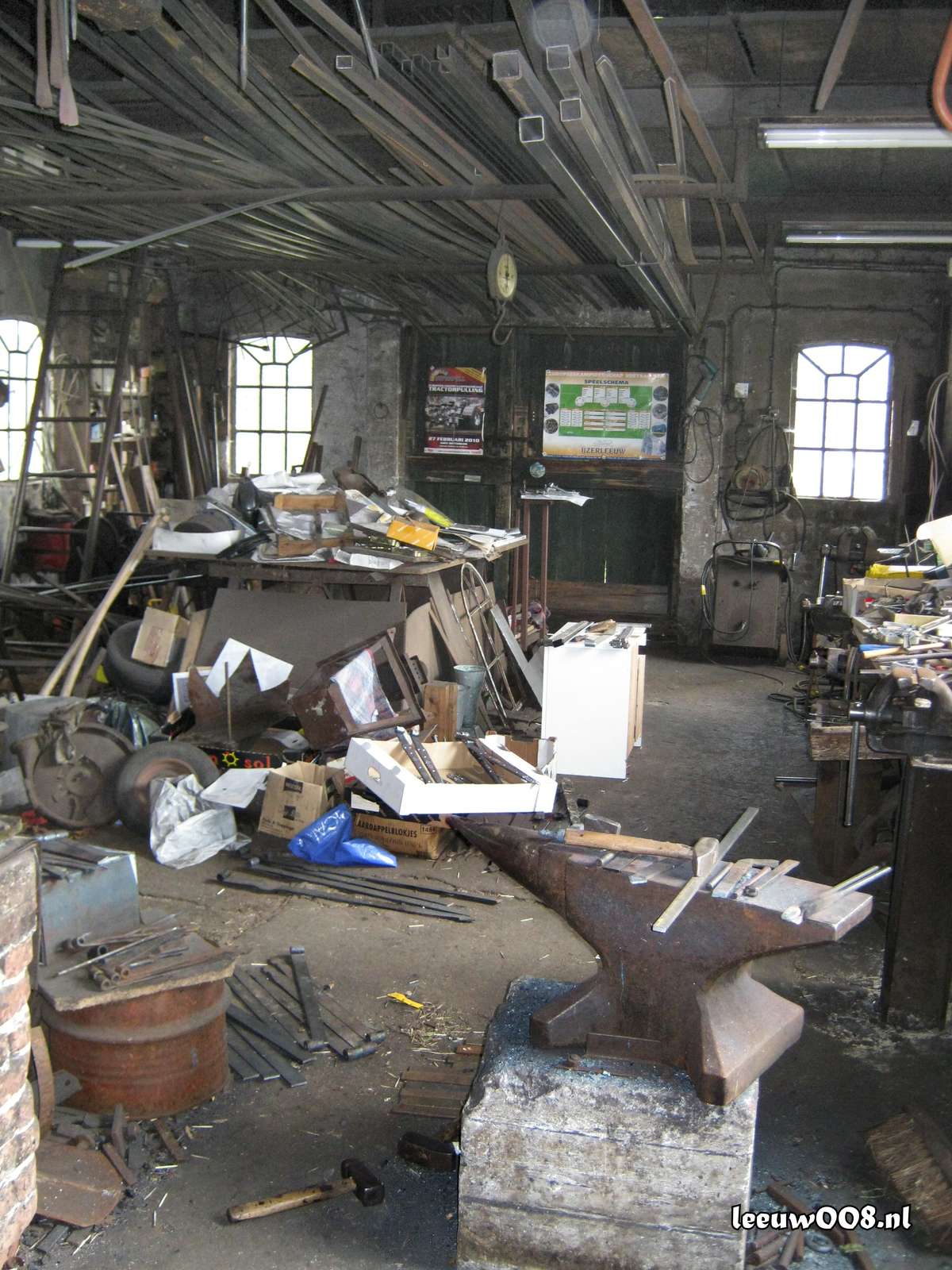 2010 - 20100524165004