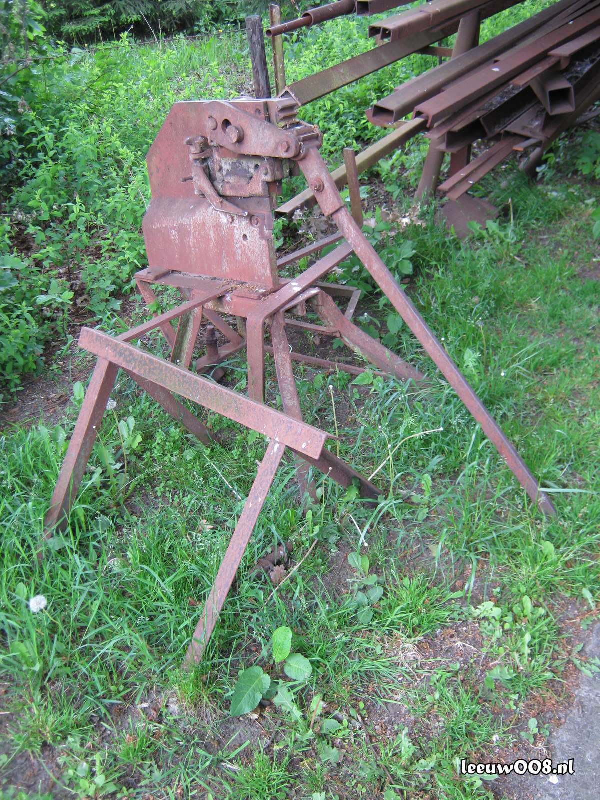 2010 - 20100524172159