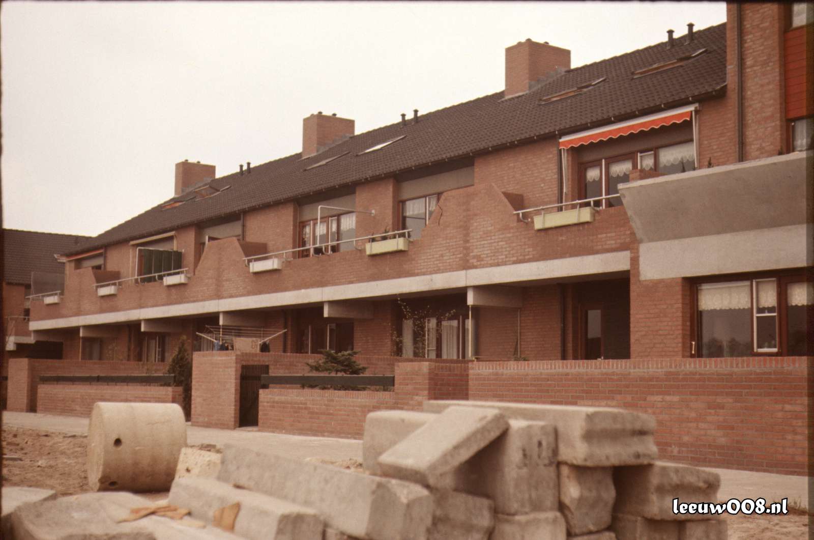 1977 - DD01-2_77-78-05