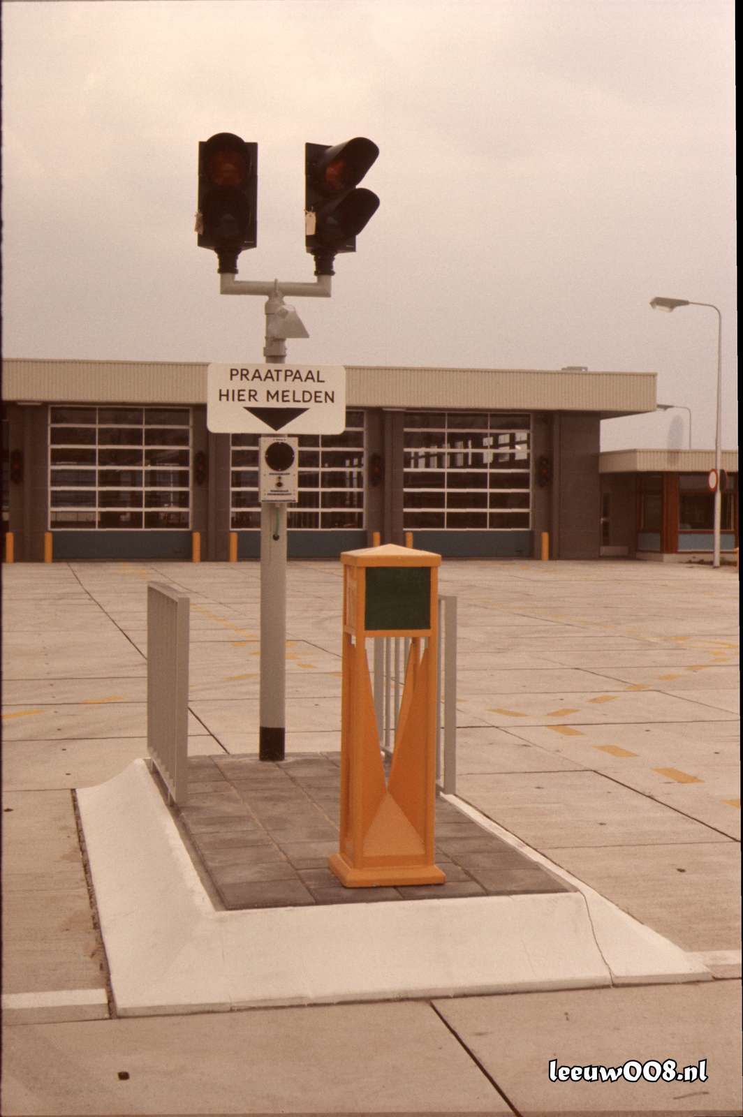 1977 - DD01-2_77-78-14