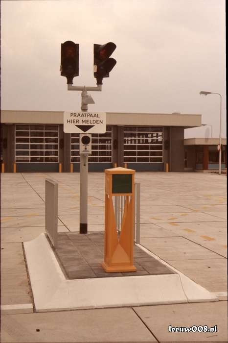 1977 - DD01-2_77-78-14