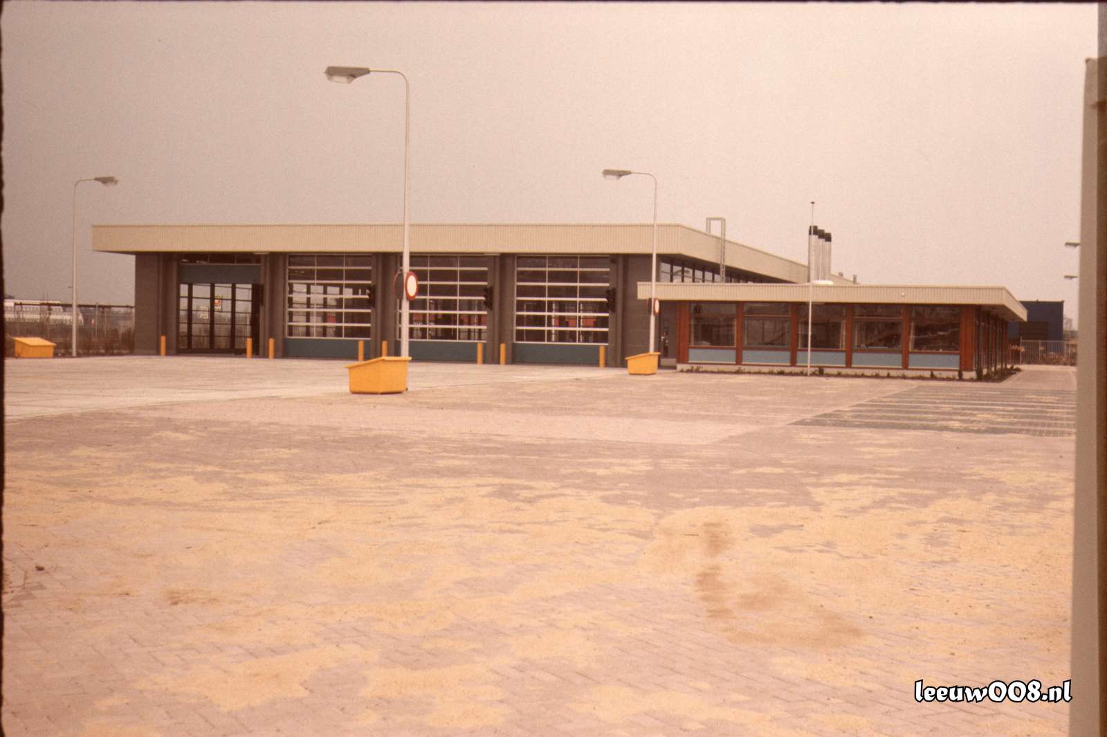 1977 - DD01-2_77-78-15