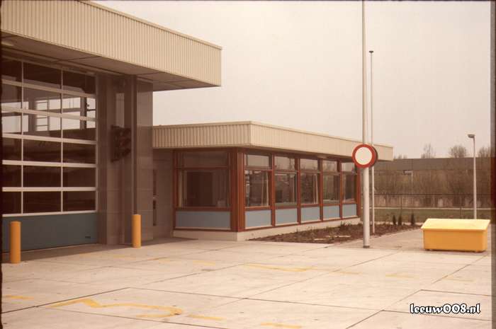 1977 - DD01-2_77-78-16