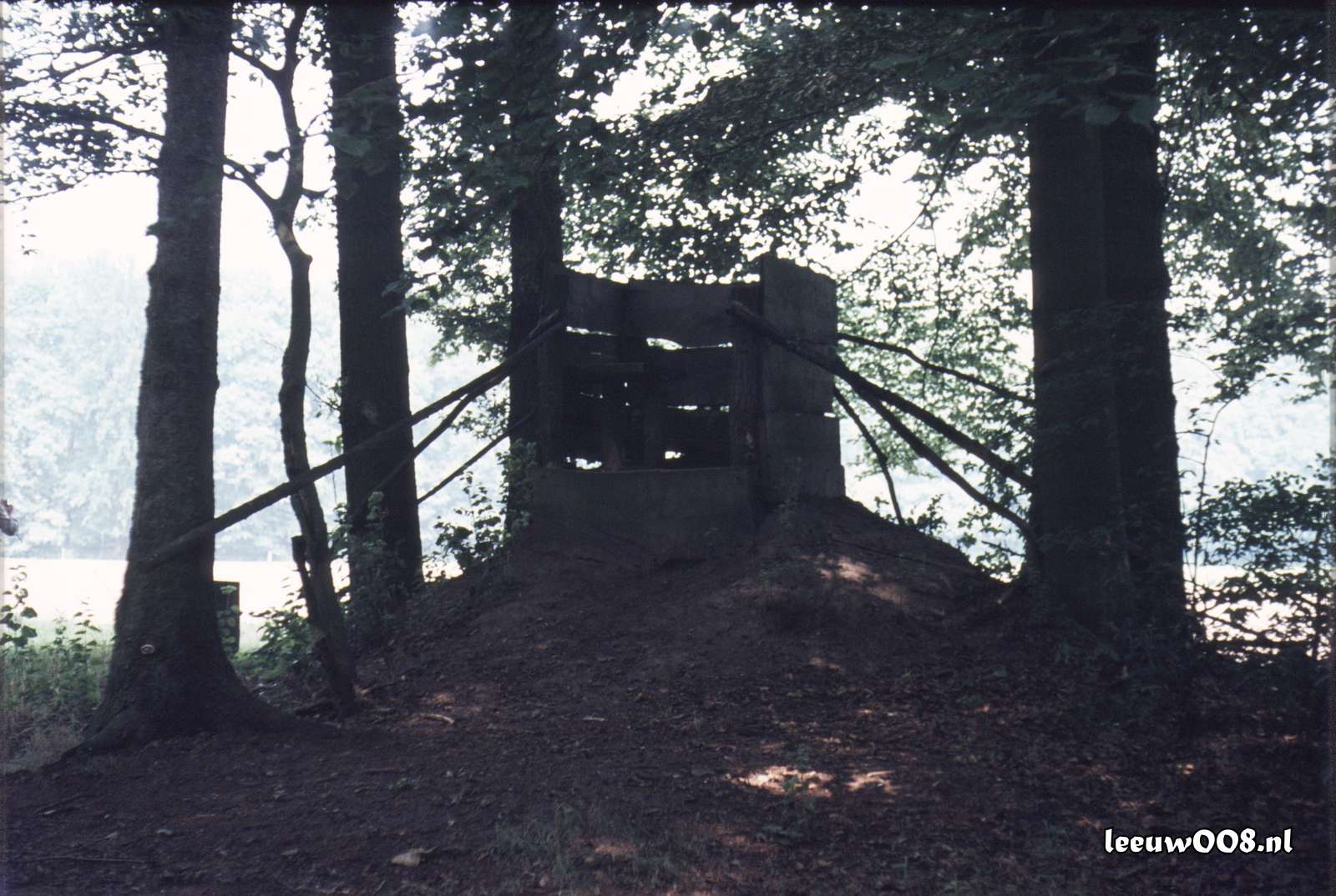 1980 - DD08-2_80-81-22