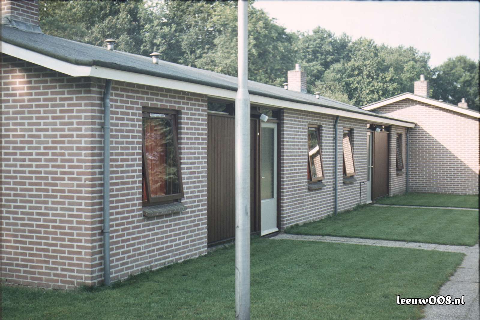 1980 - DD08-2_80-81-41